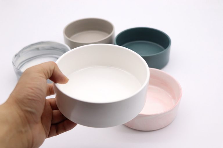 Lightweight small plastic pet bowl (5)