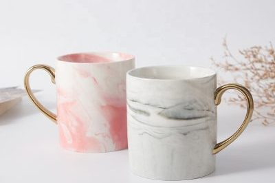 Marbled ceramic mugs with gold handles (6)
