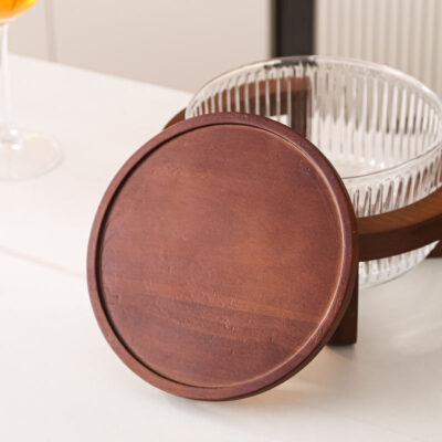 glass salad bowl with lid set