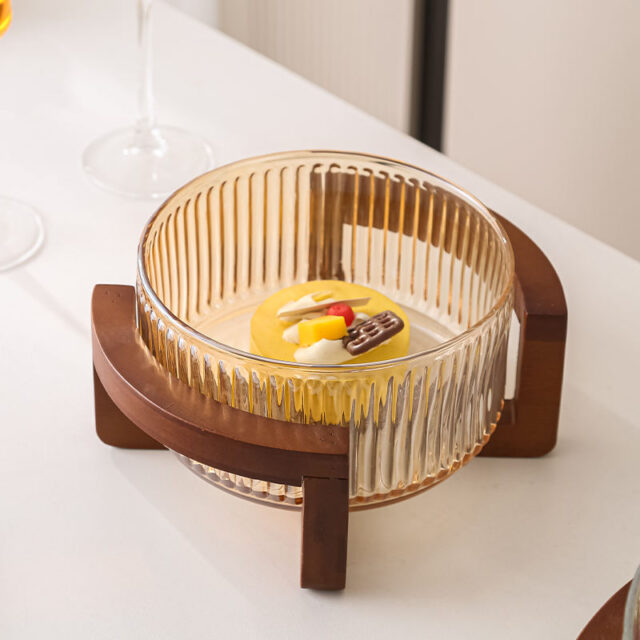 glass salad bowl with lid set