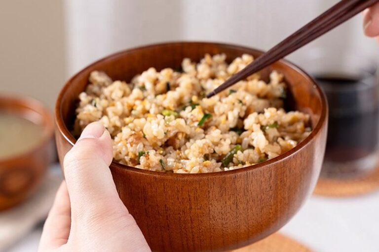 Japanese retro wooden rice bowls