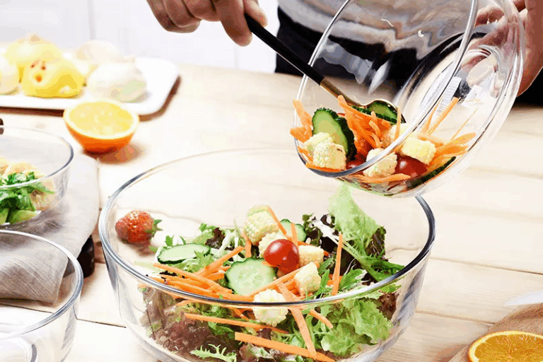 Round glass salad and mixing bowlTransparent round glass mixing bowl, perfect for salad, fruit, food prep, and versatile kitchen serving