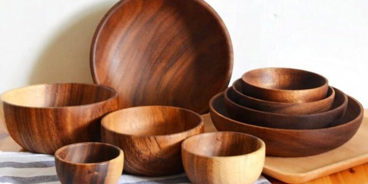 wooden serving salad bowl retro style