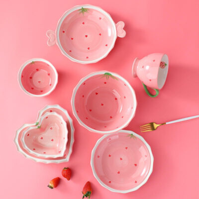 Cute strawberry ceramic bowl for noodles