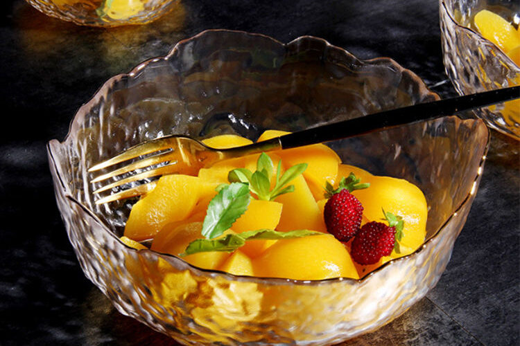 Hammer grain glass salad bowl