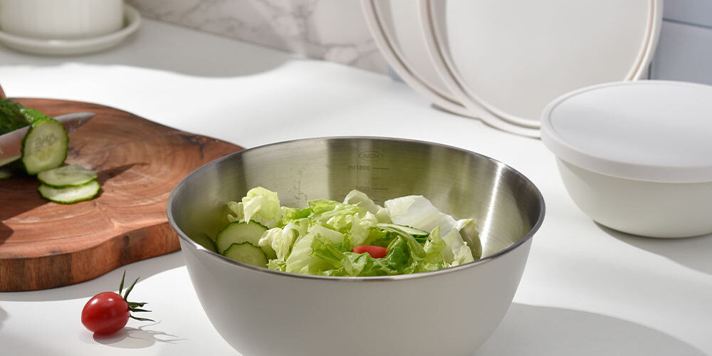 Thick stainless steel deep mixing bowl